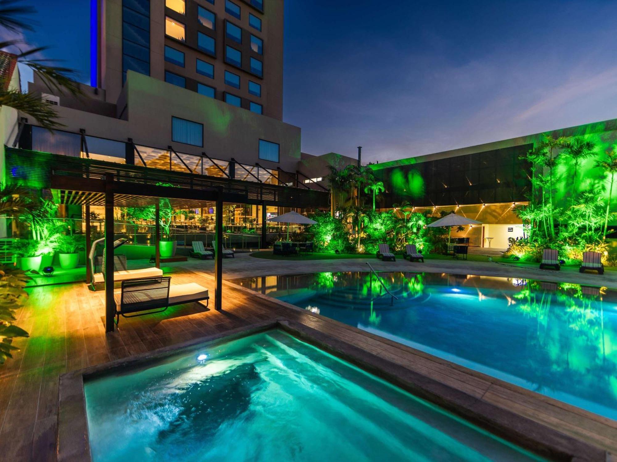 Novotel سانتا كروز دي لا سي المظهر الخارجي الصورة